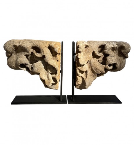 Two cornerstones with acanthus leaves, France 15th century