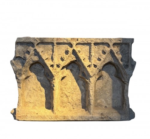 Grand triptyque en pierre (France, vers 1400)
