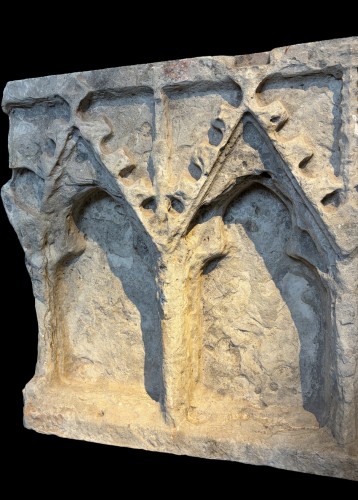 Antiquités - Grand triptyque en pierre (France, vers 1400)