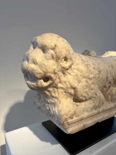 Double Lion column finial, Italy 13th century - Sculpture Style 
