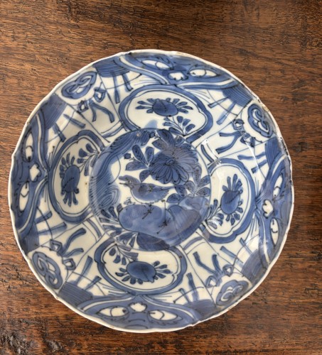  - Eight Chinese Blue and White 'Kraak' Bowls (China, Ming 17th cent)