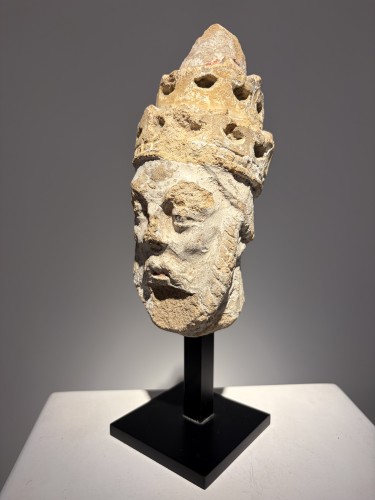 Head of a Pope, France early 15th century - Religious Antiques Style 
