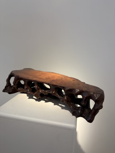 Antiquités - Socle en bois sculpté, Japon fin de l'époque Edo, début du XIXe siècle