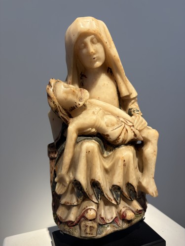 Sculpture  - A 15th century Nottingham alabaster Pietà