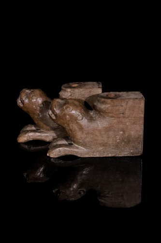 Sculpture  - Lion Bearers (circa 1300)