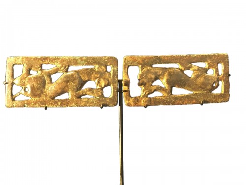 Two Bronze Belt Buckle Plaques (Ordos Civilisation, 6th-2nd cent BC)