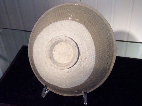 Song Celadon Bowl (960-1276) - Asian Works of Art Style 