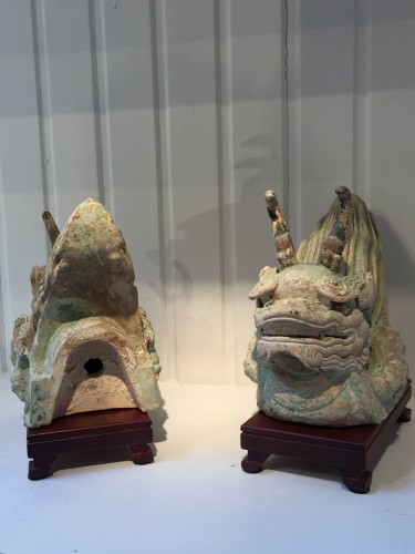 Antiquités - A Pair of Ming Dragon Rooftiles (15th century)