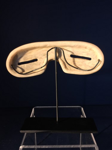 Lunettes de neige Inuit en os de baleine - Art Tribal Style 