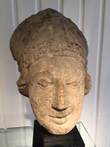 11th to 15th century - Head of a Bischop, France 15th century).