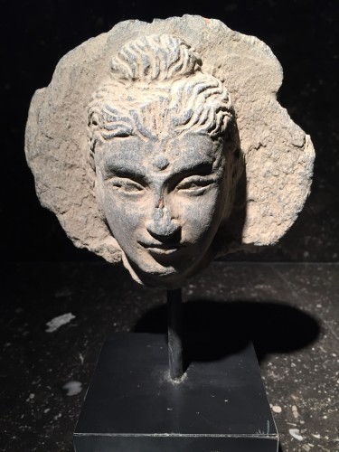 Head of the Buddha (Gandhara, 2nd-4th century AD) - 