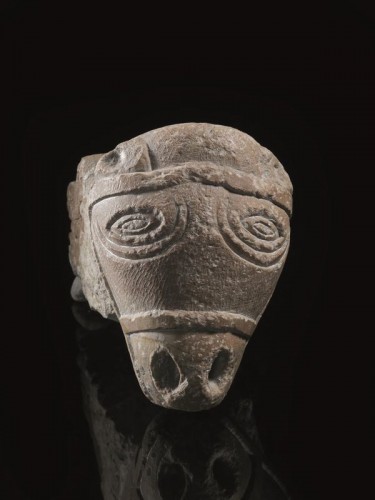 Antiquités - Horsehead Corbel (Italy, 8th century)