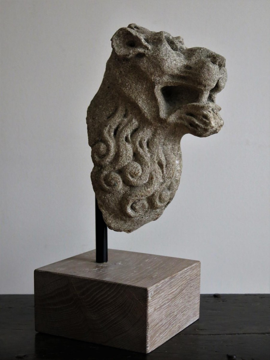 Lions Head Porcelaine de France 