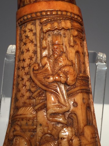 11th to 15th century - Body of powder horn (Germany, 16th century)