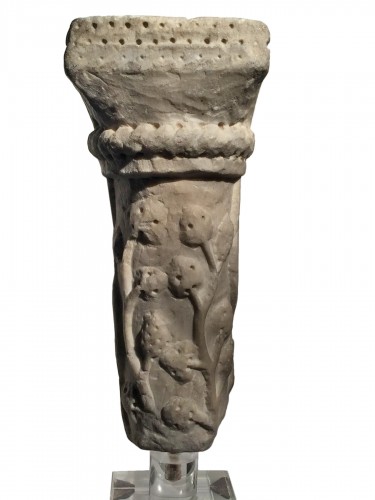 Marble column fragment (Italy, end of 12th cent)