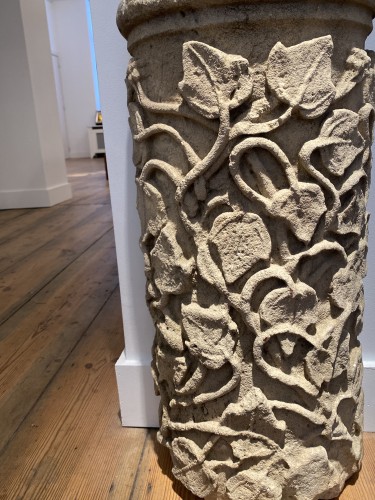 Large fragment of a Column, France 13th century - Sculpture Style Middle age