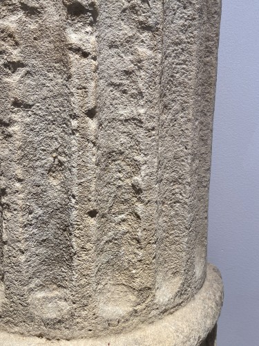 Antiquités - Large fragment of a Column, France 13th century