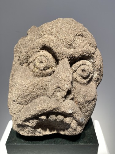 Head of a Grotesque (England, 13th century) - Sculpture Style Middle age