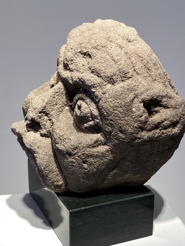 Antiquités - Head of a Grotesque (England, 13th century)