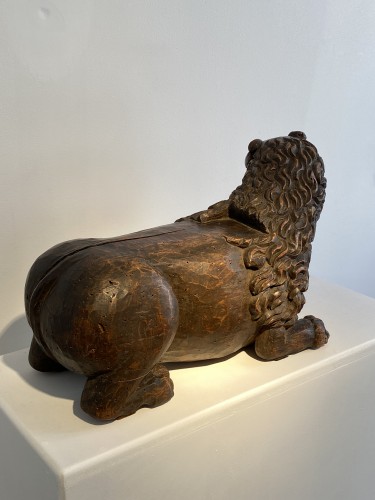 Antiquités - Lion sculpté (Italie, vers 1500)