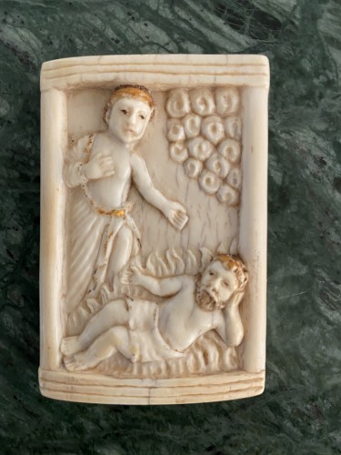 Curiosities  - Ivory plaque - Hispano-Philippine, 17th century