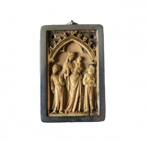 Small Gothic Ivory Plaque (France, ca 1350)