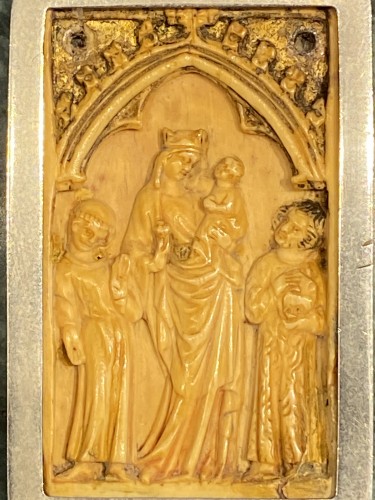 11th to 15th century - Small Gothic Ivory Plaque (France, ca 1350)