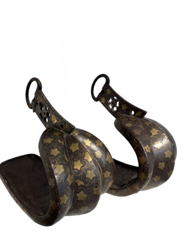 Bronze Samurai Stirrups inlaid with Gold, Abumi (Japan, Edo period)