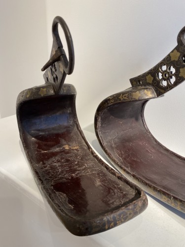 Bronze Samurai Stirrups inlaid with Gold, Abumi (Japan, Edo period) - 