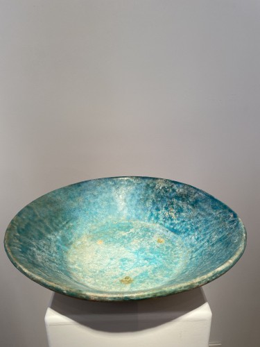 11th to 15th century - Large Kashan Pottery Bowl / Plate - Persia 12th-13th Century