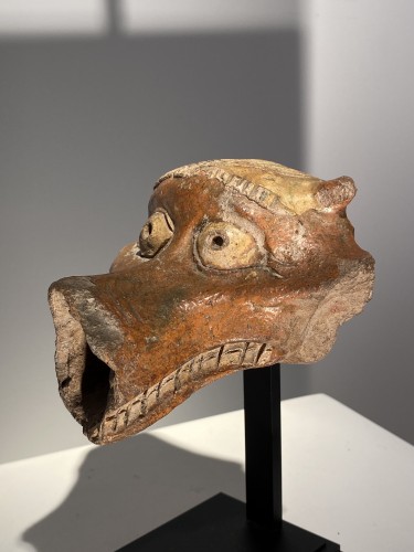 Middle age - Zoomorphic spout from a pitcher (Flanders, 14th century)