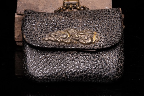 19th C Japanese Tobacco Pouch in Giant Salamander Skin. - 