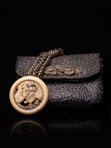 19th century - 19th C Japanese Tobacco Pouch in Giant Salamander Skin.