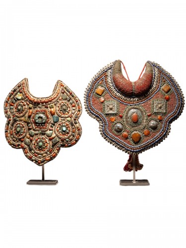 Colliers pectoraux Tibétains anciens, Turquoise et Corail fossiles de l’Himalaya