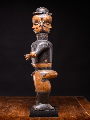Statue masculine anthropomorphe debout de Janus, peuple Ibibio, Nigeria - Art Tribal Style 