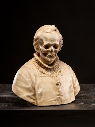 18th century - Vanitas (Memento Mori) Bust carved in marble, Italy 18th century