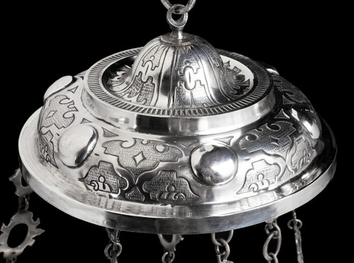 Lighting  - Silver nine-light Chandelier - Spain 17th century
