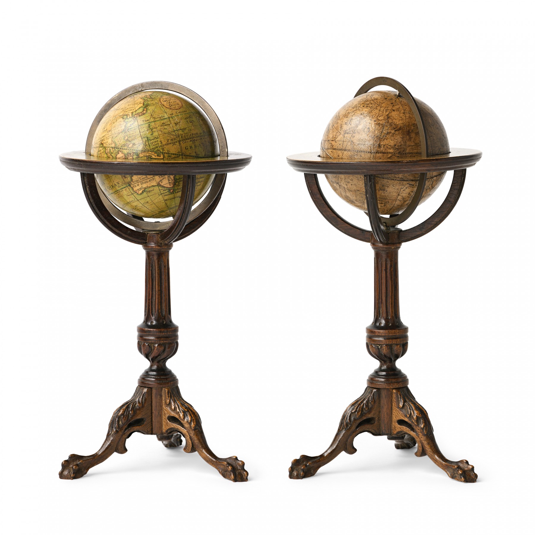 Globe terrestre anglais dans son support en bois sculpté, G.F. Cruchley,  Londres, 19ème - Coronari Auctions