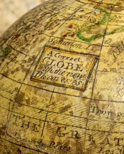 Antiquités - English Pocket Globe. After Moll, between 1775 and 1798