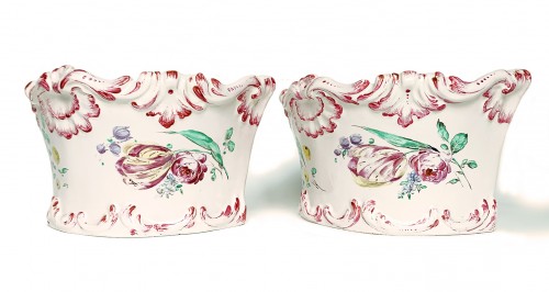 Pots de fleurs en faïence demi-lune Manufacture Samson & Fils, France fin XIXème s. - Subert