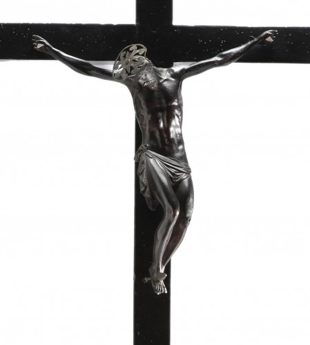Crucifix. Lombardy second half of the 17th century - Religious Antiques Style 