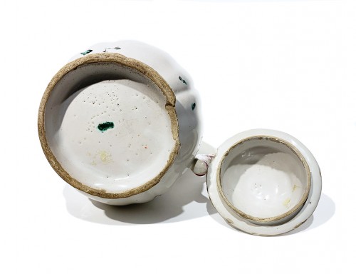  - A coffee pot and 2 cups. Antonio Ferretti Manufacture Lodi, Circa 1765-1770