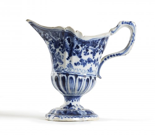 Verseuse en faïence, Manufacture d’Antonio Maria Coppellotti, Lodi vers 1735