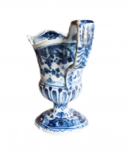 Verseuse en faïence, Manufacture d’Antonio Maria Coppellotti, Lodi vers 1735 - Céramiques, Porcelaines Style 