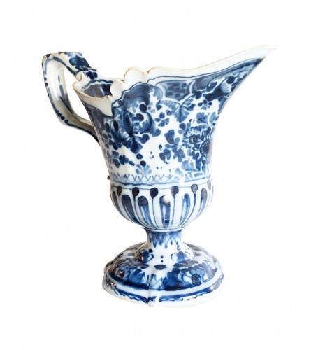 Verseuse en faïence, Manufacture d’Antonio Maria Coppellotti, Lodi vers 1735 - 