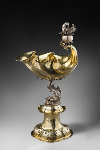 A parcel-gilt shell shaped cup  (Muschelpokal) - silverware & tableware Style 