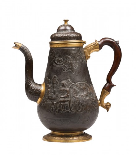 A gilt and patinated copper coffee pot - Ural, circa 1770