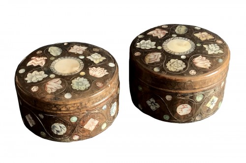 A pair of Spa marquetry powder boxes