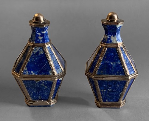 A pair of gold mounted lapis lazuli boxes/flasks - Objects of Vertu Style 