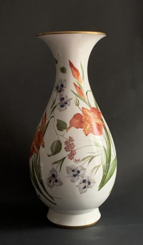 Porcelain & Faience  - A large Sèvres porcelain vase (Vase Bertin)